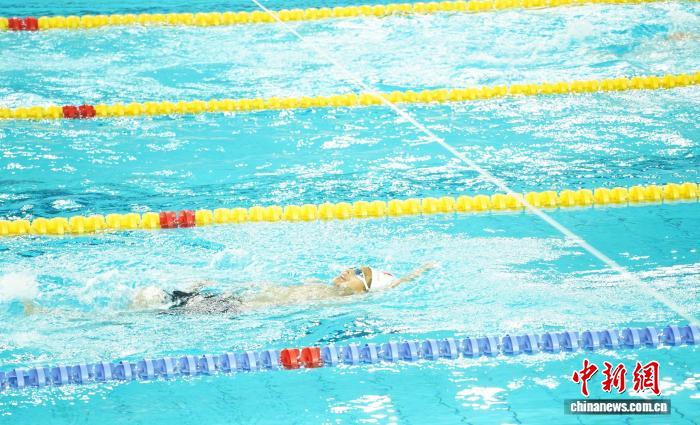 特奥游泳赛：特奥运动员用坚韧突破自我，港澳