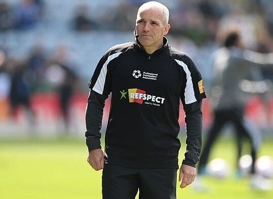 英超边裁理查德-韦斯特被指不当行为仍执法曼联